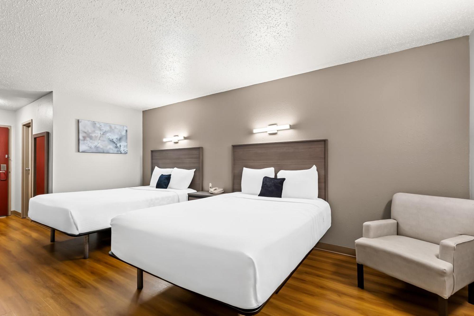 Red Lion Inn & Suites Pontoon Beach المظهر الخارجي الصورة
