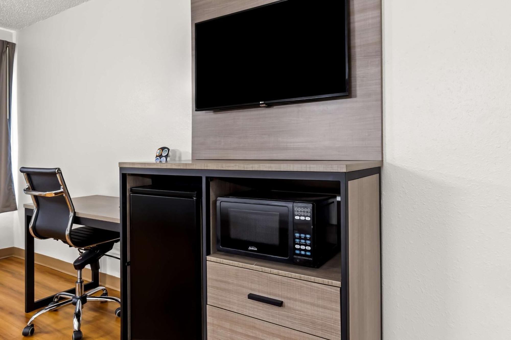 Red Lion Inn & Suites Pontoon Beach المظهر الخارجي الصورة